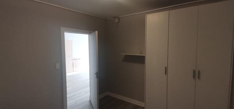 To Let 2 Bedroom Property for Rent in Royal Ascot Western Cape